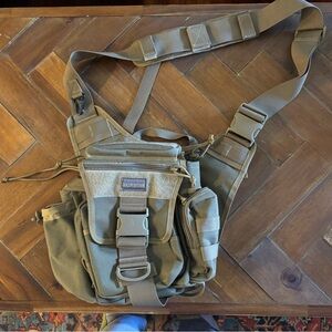 Maxpedition Tactical Olive Green Men's Shoulder Bag